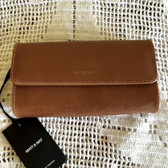 Matt & Nat Handbags - NWT MATT & NAT - VERASM SMALL VEGAN WALLET